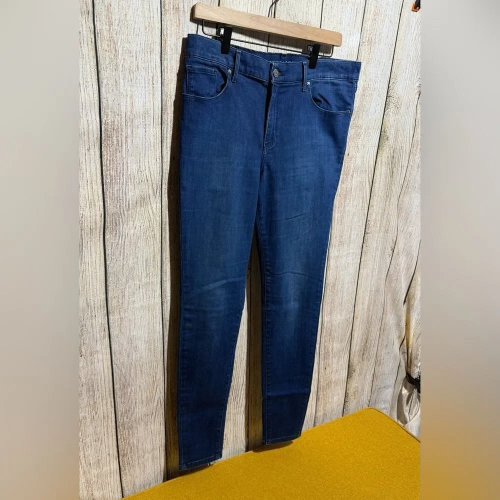 Women's Mott & Bow Jeans - Picture 3 of 6